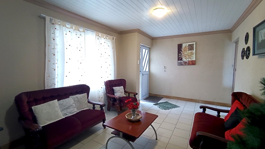 5 Bedroom Property for Sale in Yorkshire Estate Western Cape